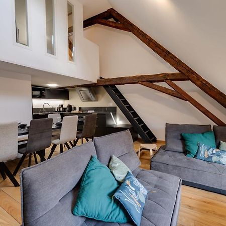 Le Septqatre - Grand Triplex Au Coeur De La Vieille Ville Annecy Exterior foto